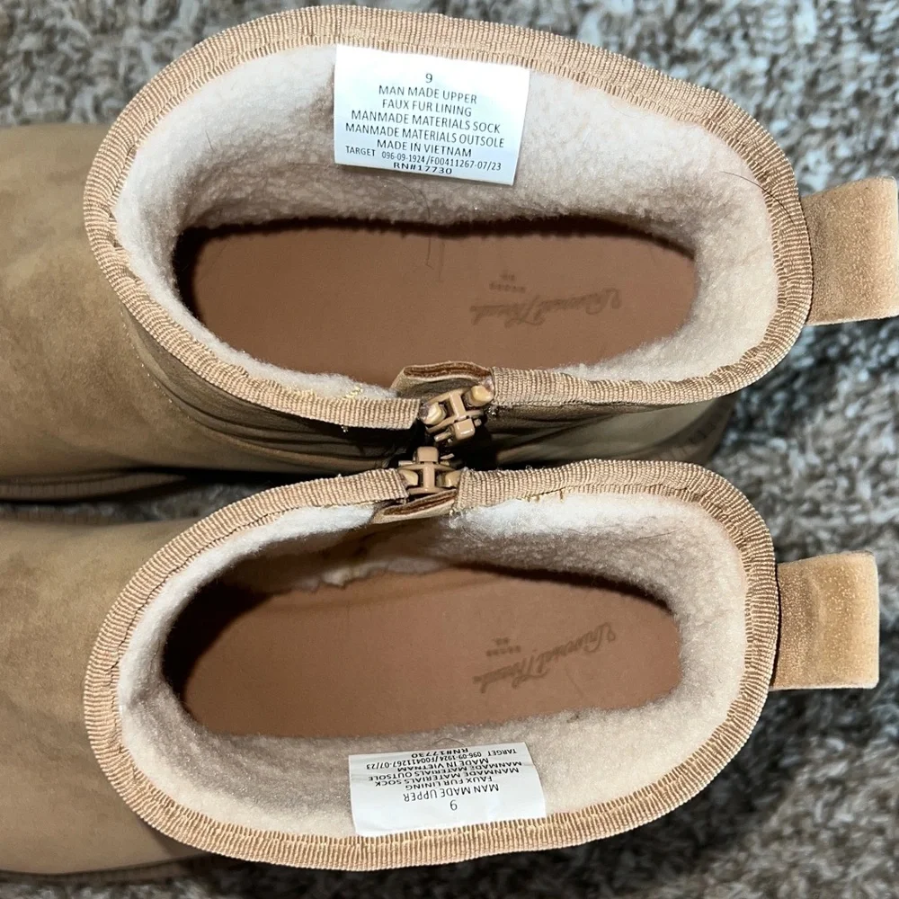 Universal Thread Wedge Tan Suede Boots with Sherpa lining Size 9